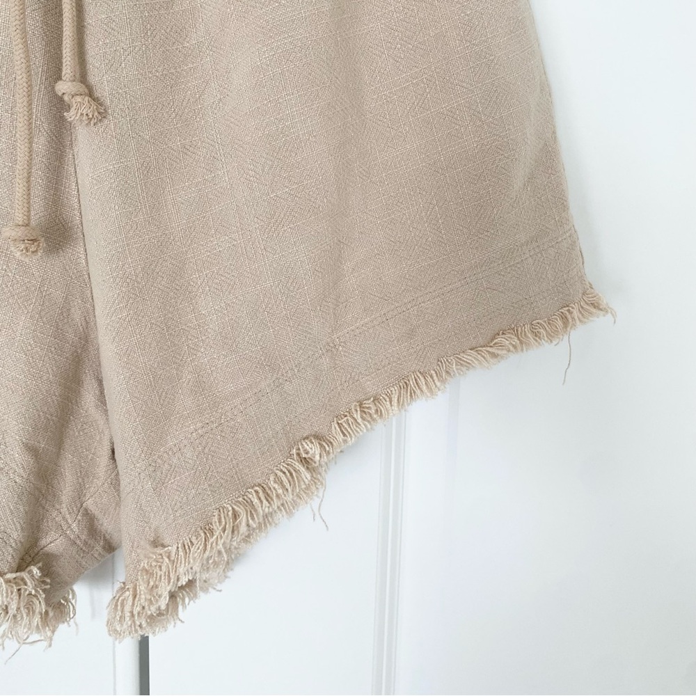 NWT Blank NYC Linen Blend High Rise Paper Bag Waist Frayed Hem Shorts, Sz M - Picture 8 of 10